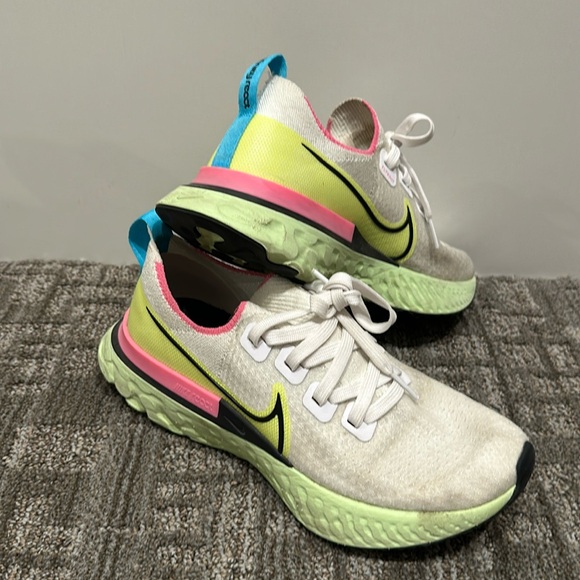 Nike Shoes Womens 8.5 Athletic Trainers React Infinity Run Flyknit Shoes - Picture 1 of 4